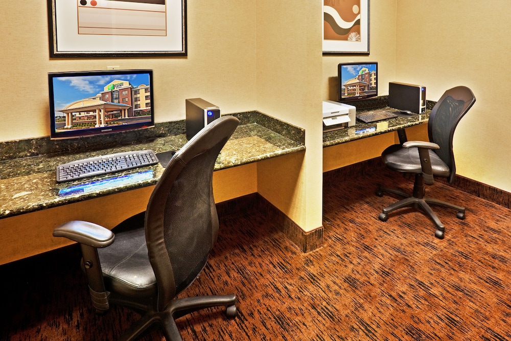 holiday inn express hotel and suites bartlesville by ihg
