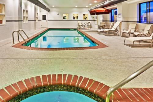 holiday inn express hotel and suites bartlesville by ihg