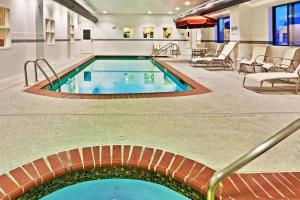holiday inn express hotel and suites bartlesville by ihg