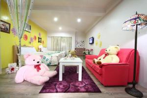 love in pearl hostel