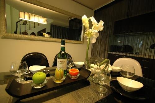 paris cafe hostel