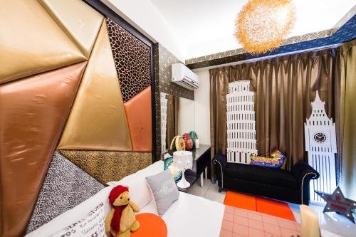paris cafe hostel