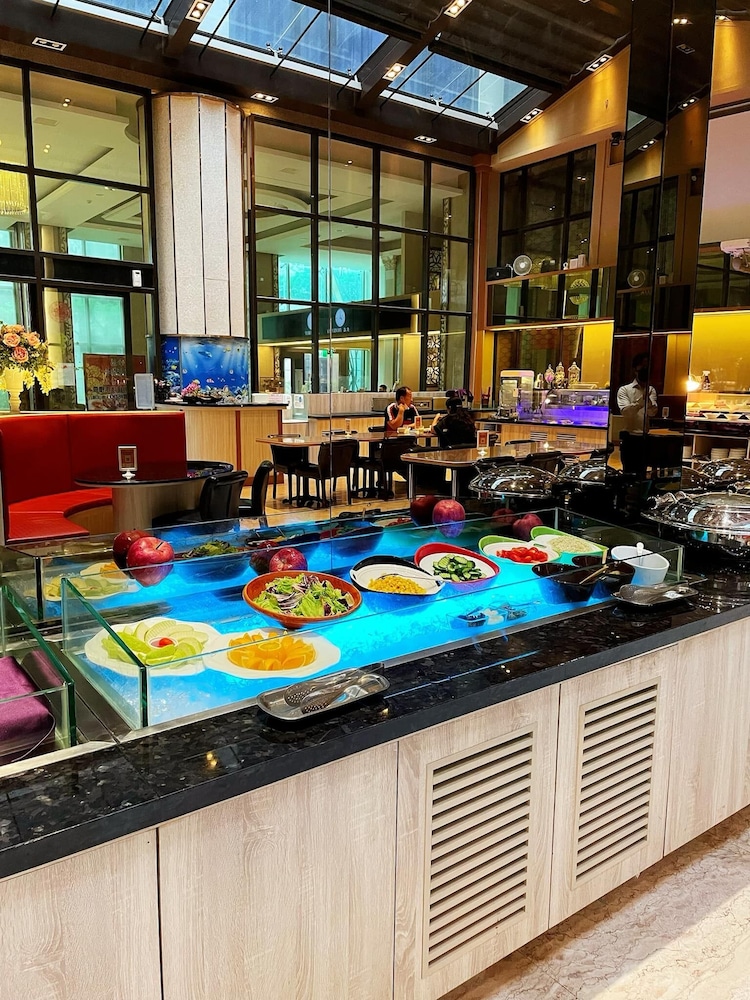 happiness inn xinzhuang