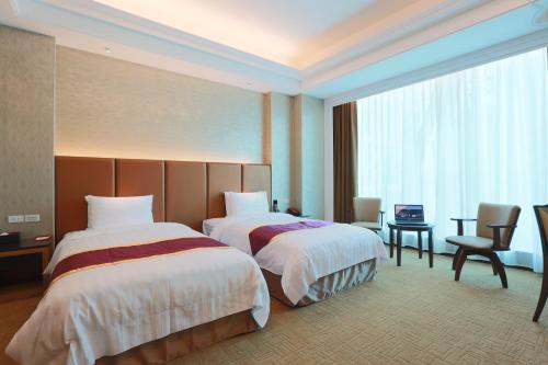 happiness inn xinzhuang