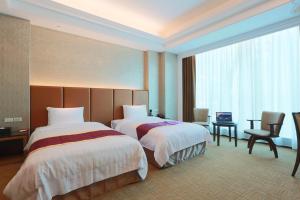 happiness inn xinzhuang