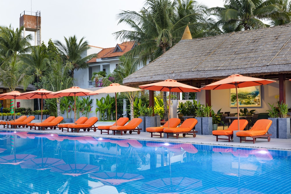 terracotta resort and spa