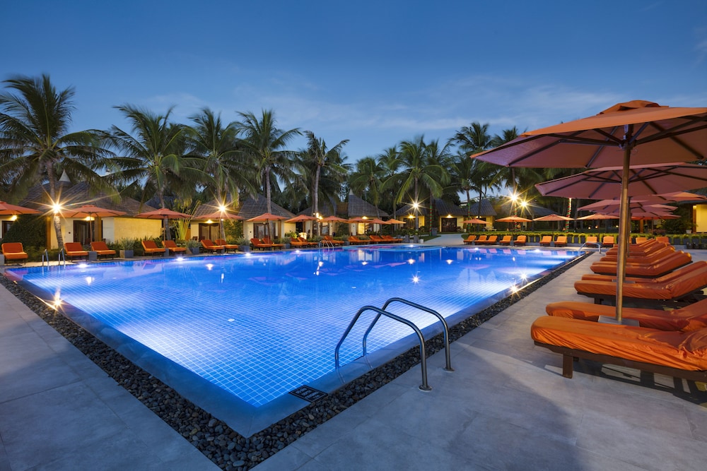 terracotta resort and spa