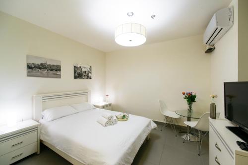 dizengoff inn