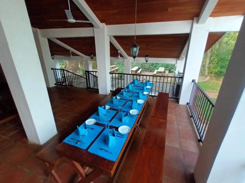 dambuluy oya family park