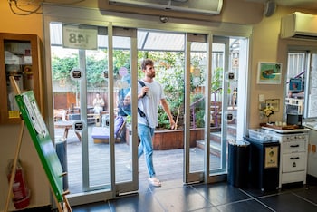 Abraham Tel Aviv,Nachum Gutman Museum Of Art>>Tel Aviv,2 star