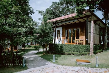 to the sea the resort koh kood