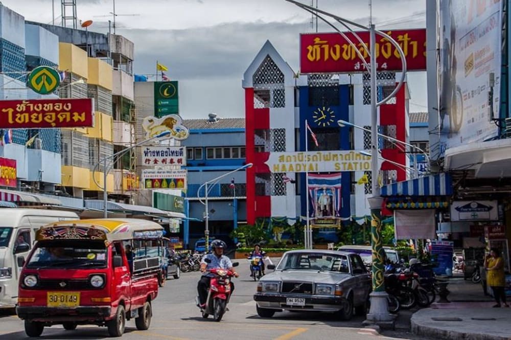 the train hotel hatyai