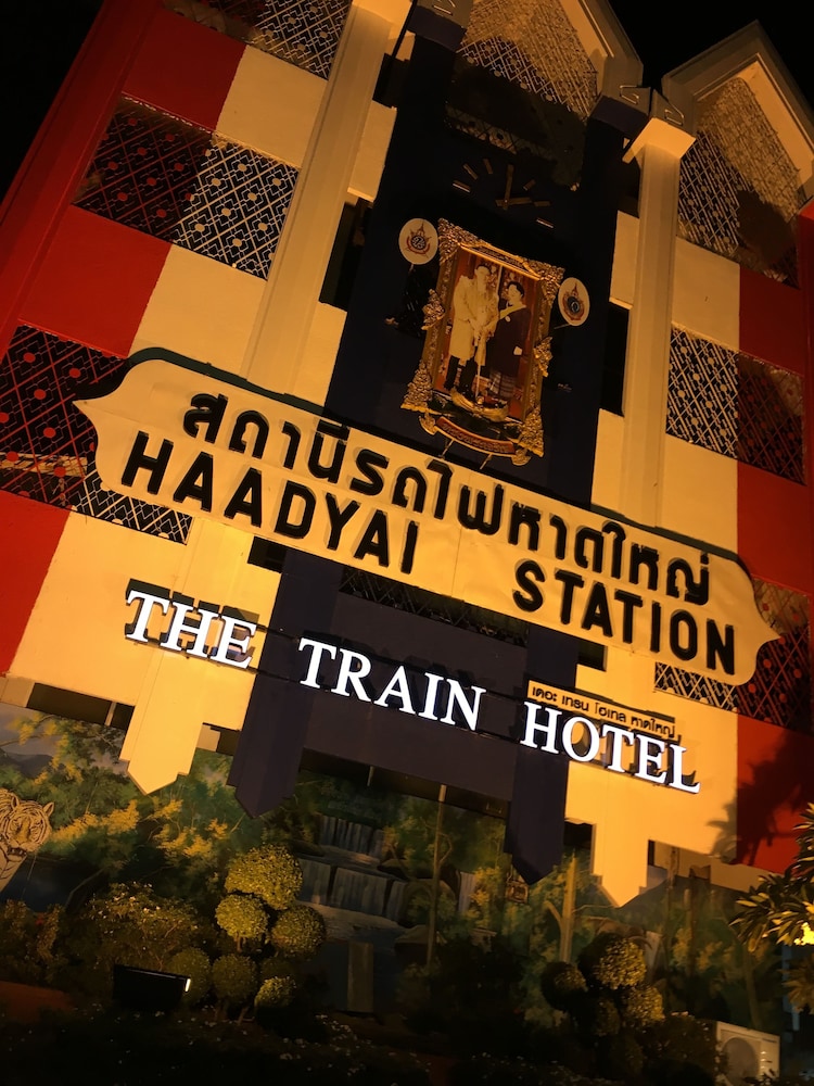 the train hotel hatyai
