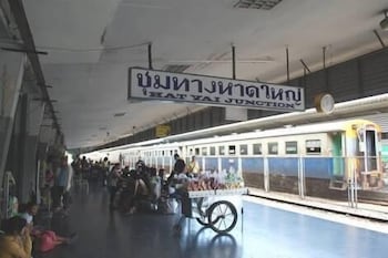 the train hotel hatyai