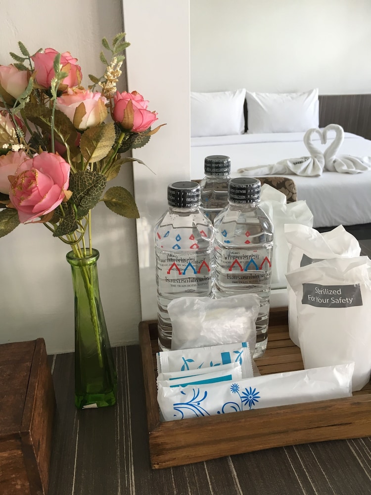 the train hotel hatyai