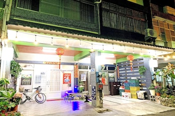 snug nine inn