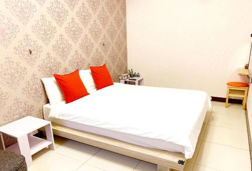 snug nine inn