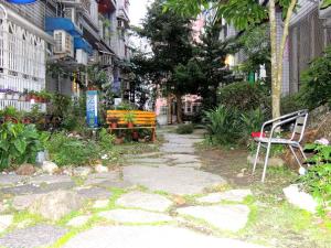 dongshan river left bank bandb