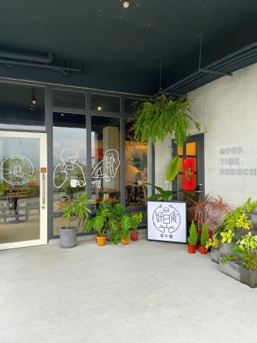 dongshan river left bank bandb