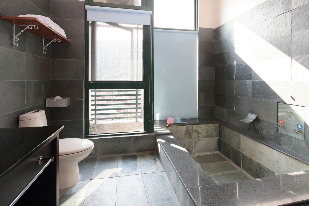 quan jia hot spring bandb