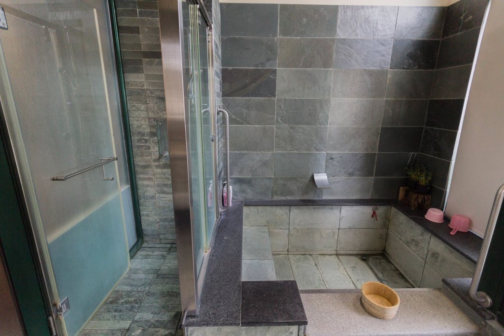 quan jia hot spring bandb