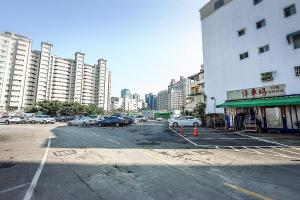 welcome the sun enjoy the moon