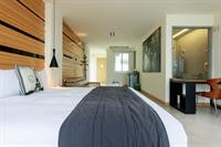 sasa nor lamour b and b