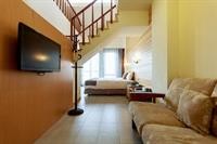 sasa nor lamour b and b