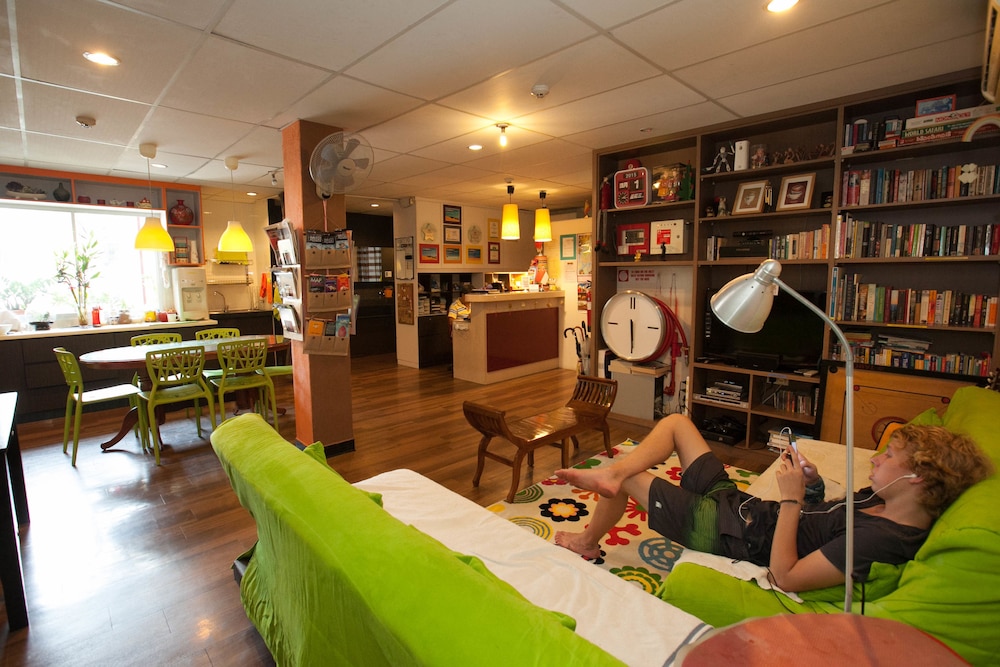 river city inn hostel