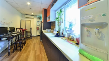 river city inn hostel