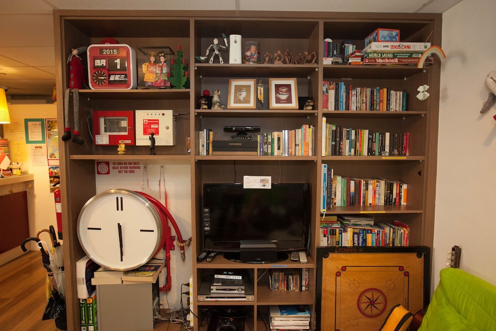 river city inn hostel