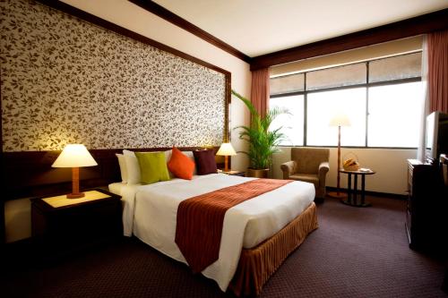hotel grand pacific