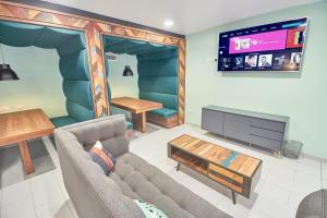 destiny student meadow court campus accommodation