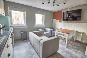 destiny student meadow court campus accommodation