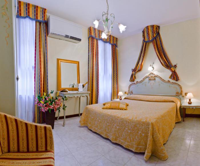 hotel henry