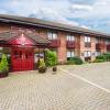 peartree lodge waterside