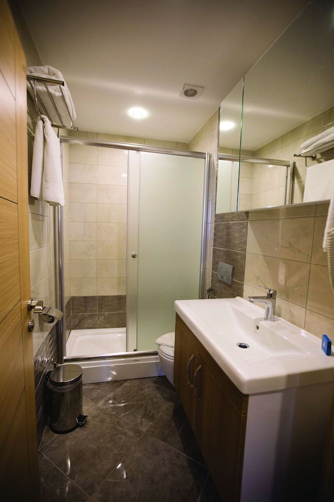 alesha suite