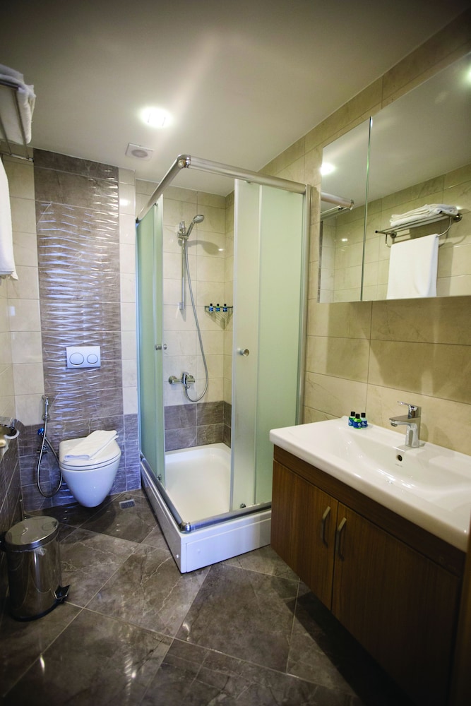 alesha suite