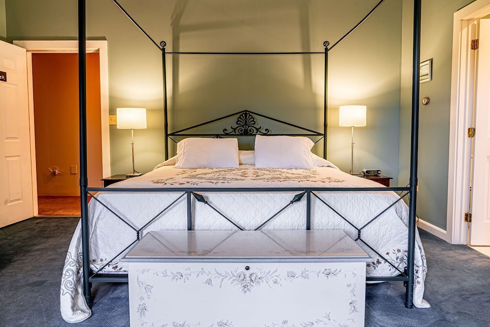 point au roche lodge