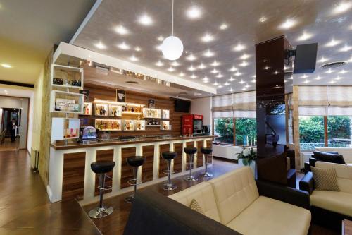 green wood hotel and spa