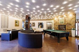green wood hotel and spa