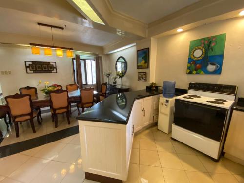 stone house hotel quezon city