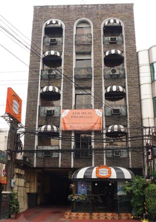 stone house hotel quezon city