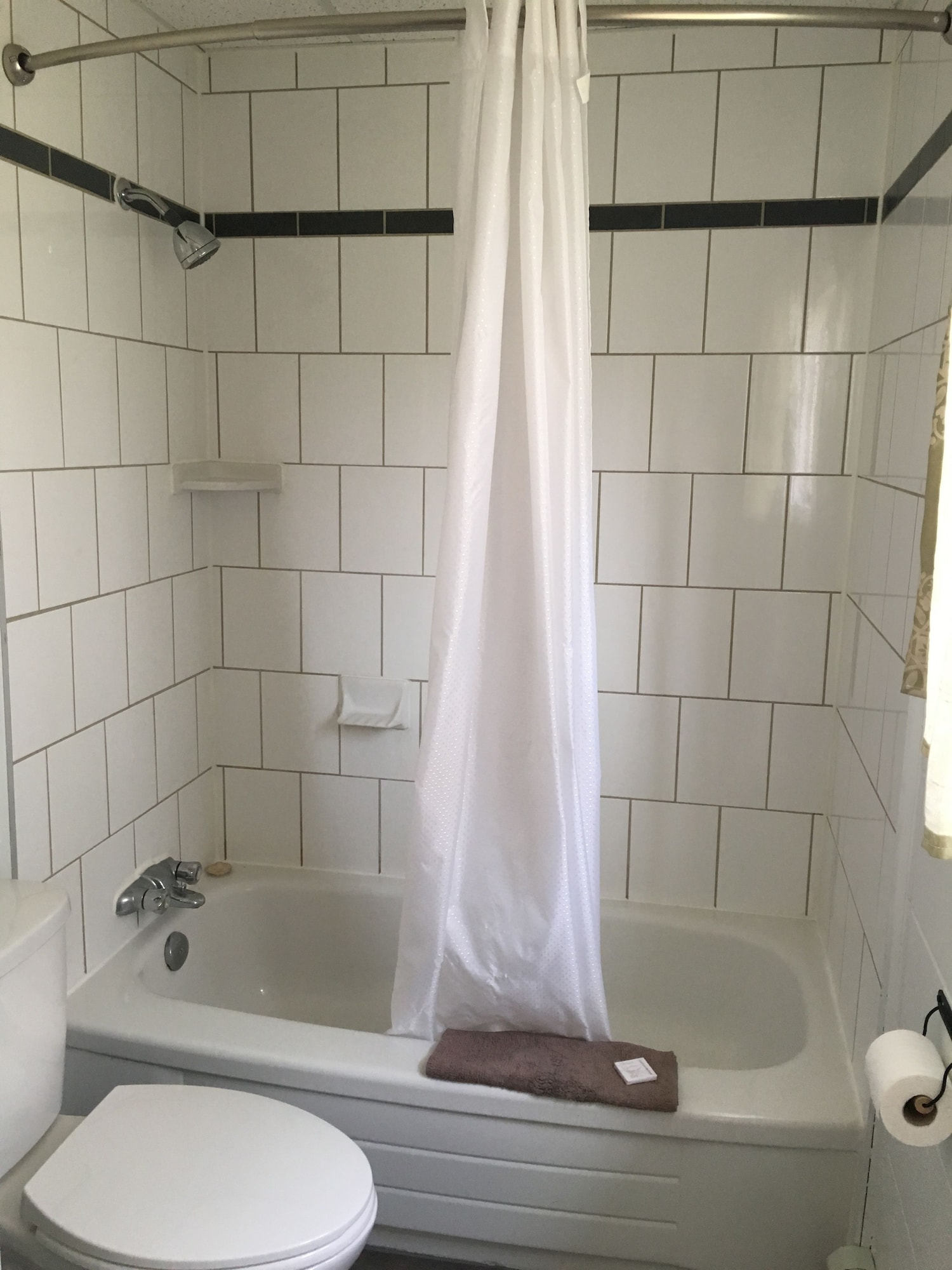Howard Johnson By Wyndham Grande Prairie,Grande Prairie>>Clairmont,3 star