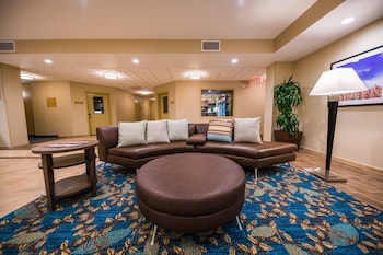 Candlewood Suites Fairbanks By Ihg,College>>Alaska,3 star