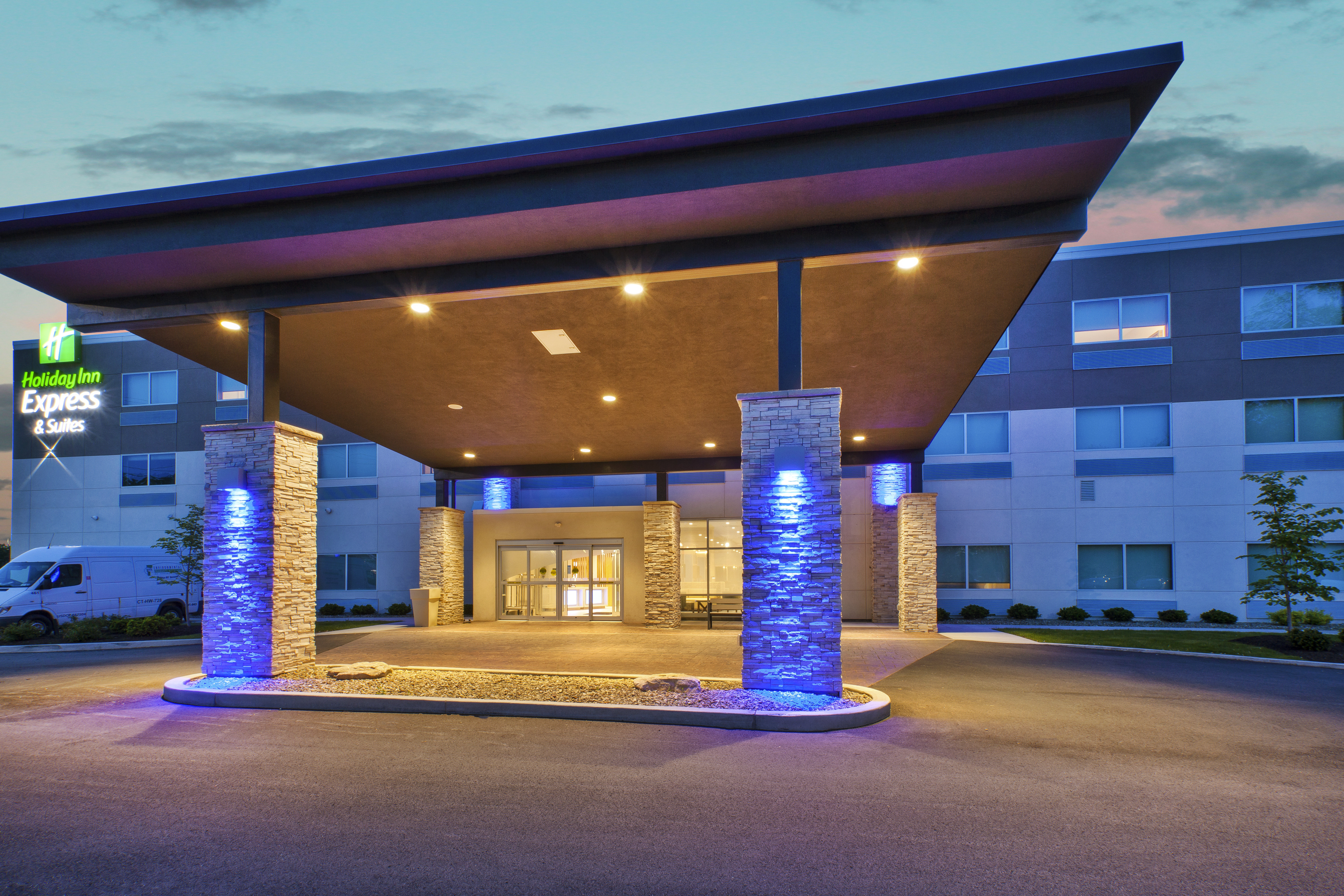 holiday inn express and suites new castle by ihg