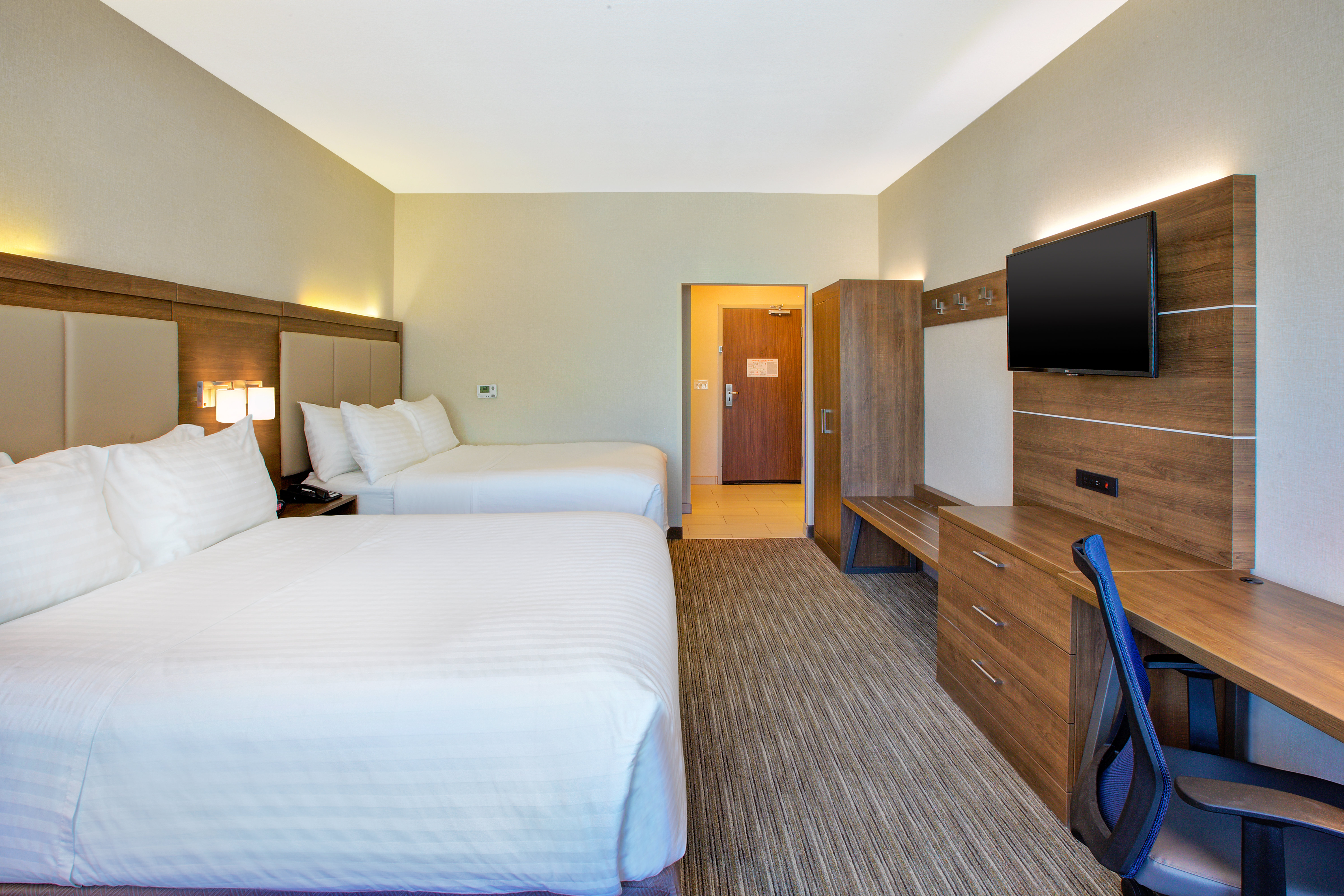 holiday inn express and suites new castle by ihg