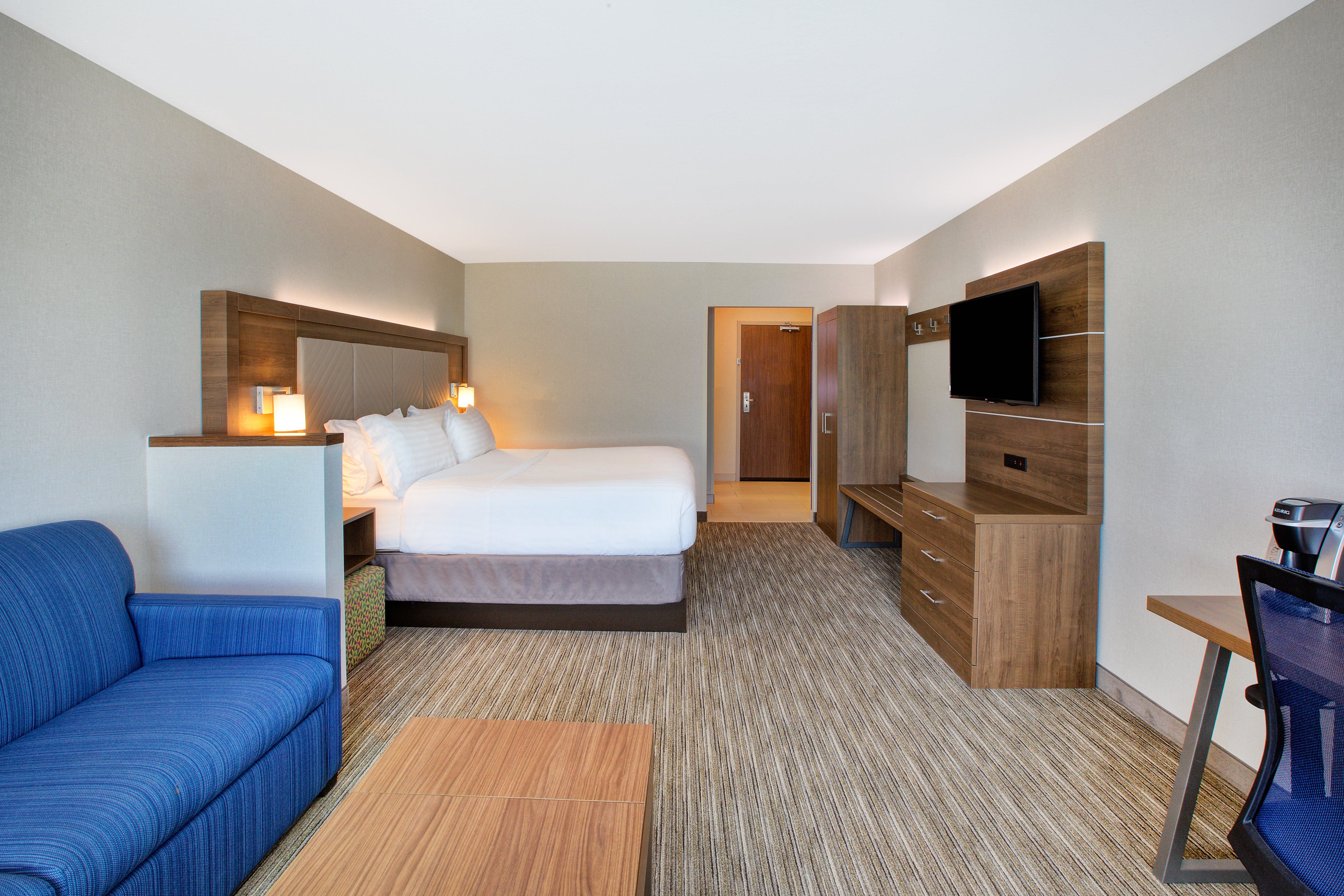 holiday inn express and suites new castle by ihg