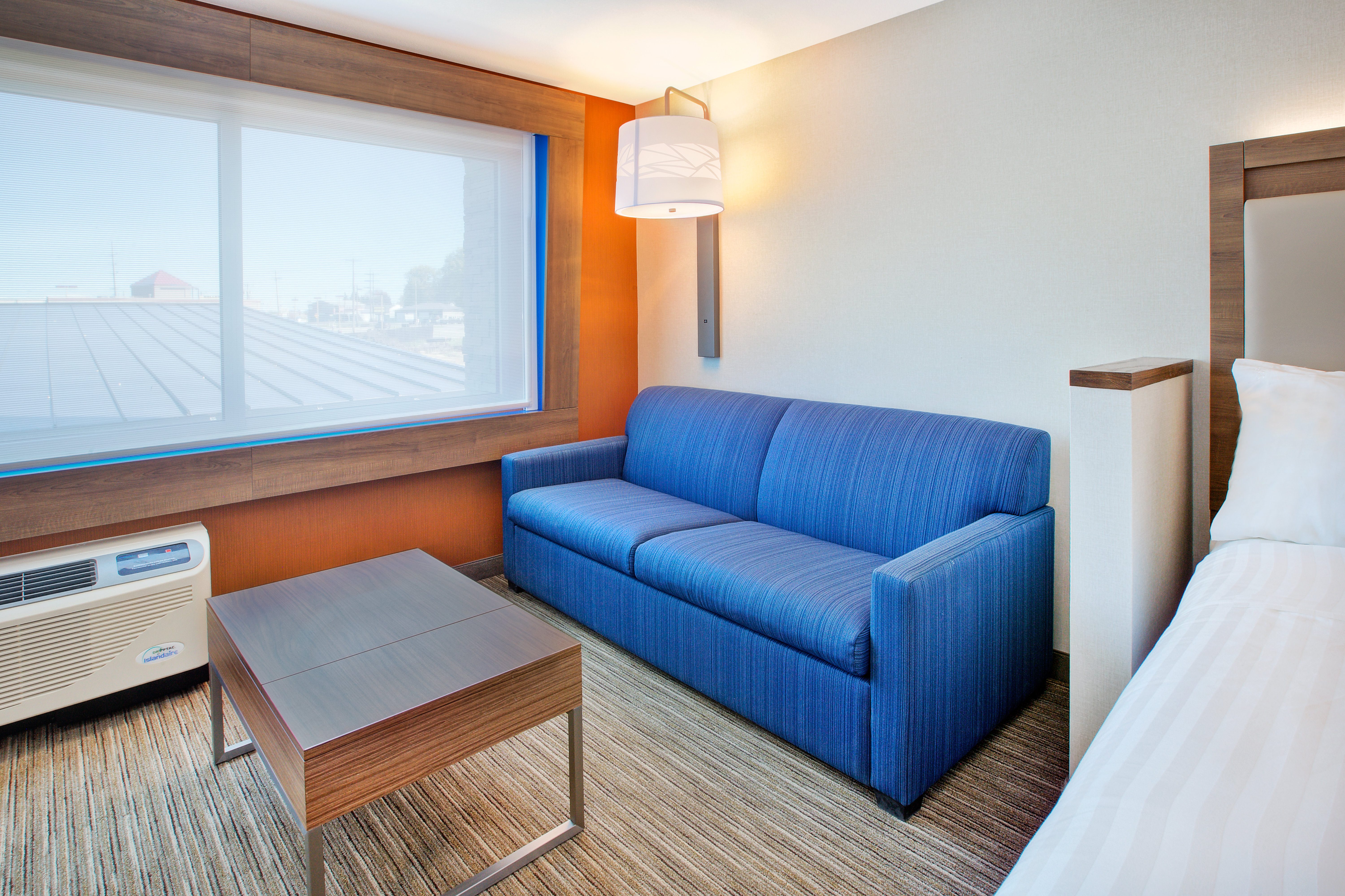 holiday inn express and suites new castle by ihg