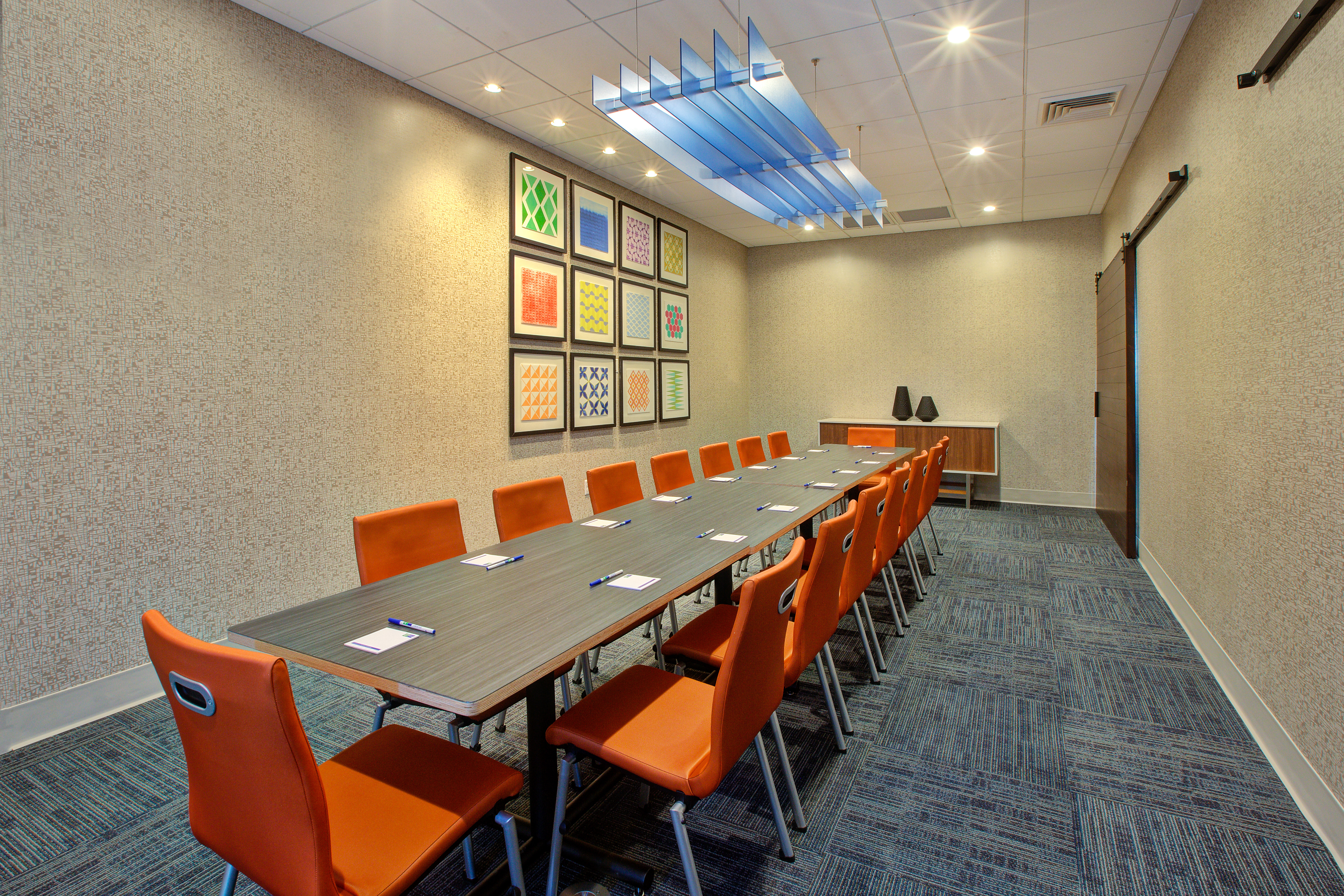 holiday inn express and suites new castle by ihg